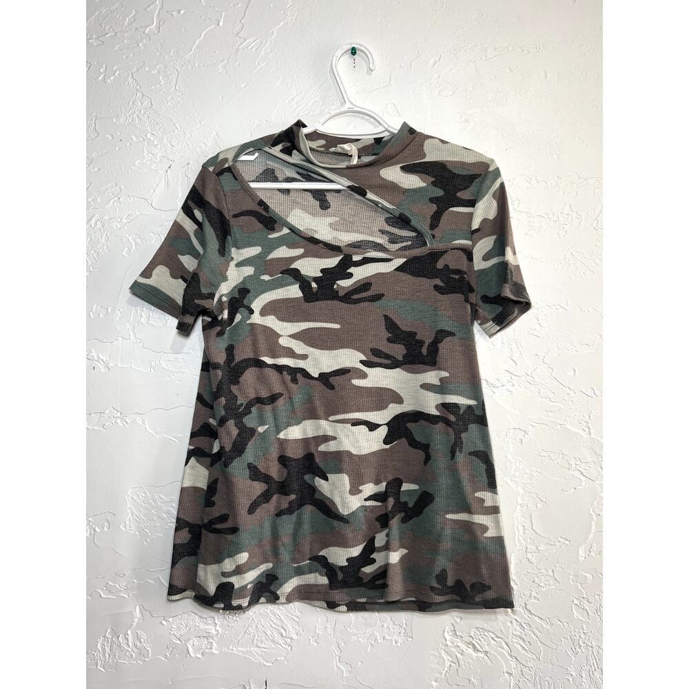 Bibi camouflage cut out mock neck t shirt womens medium grunge punk rocker‎